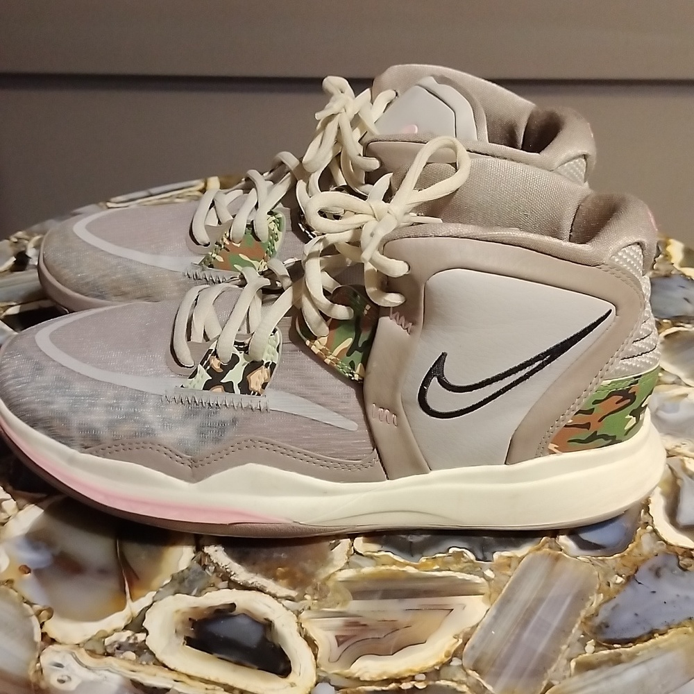 Boy's Kyrie Irving Infinity Sneakers